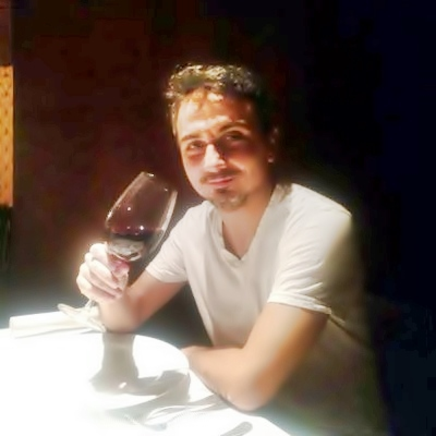 Bernardo Martín Vázquez @bervazquez (Periodista, Política en @clarincom ) La Barra De Macu @MazzucaMacu
