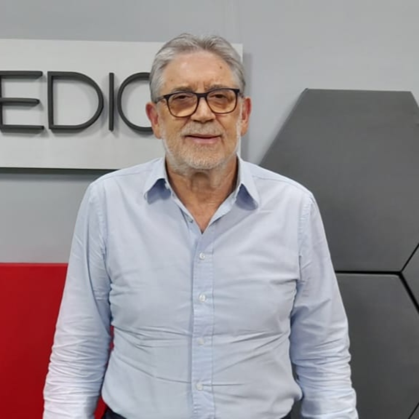 UN ZOOM SOBRE LA ECONOMIA con Enrique Szewach 26-8-2025.mp3