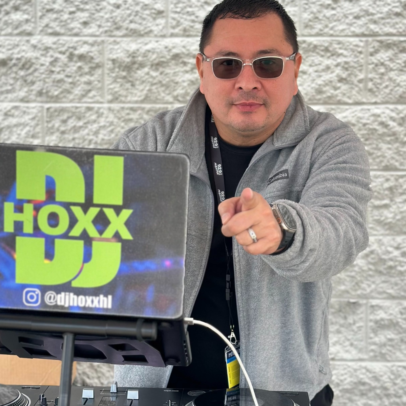 DJ HOXX @henryloor