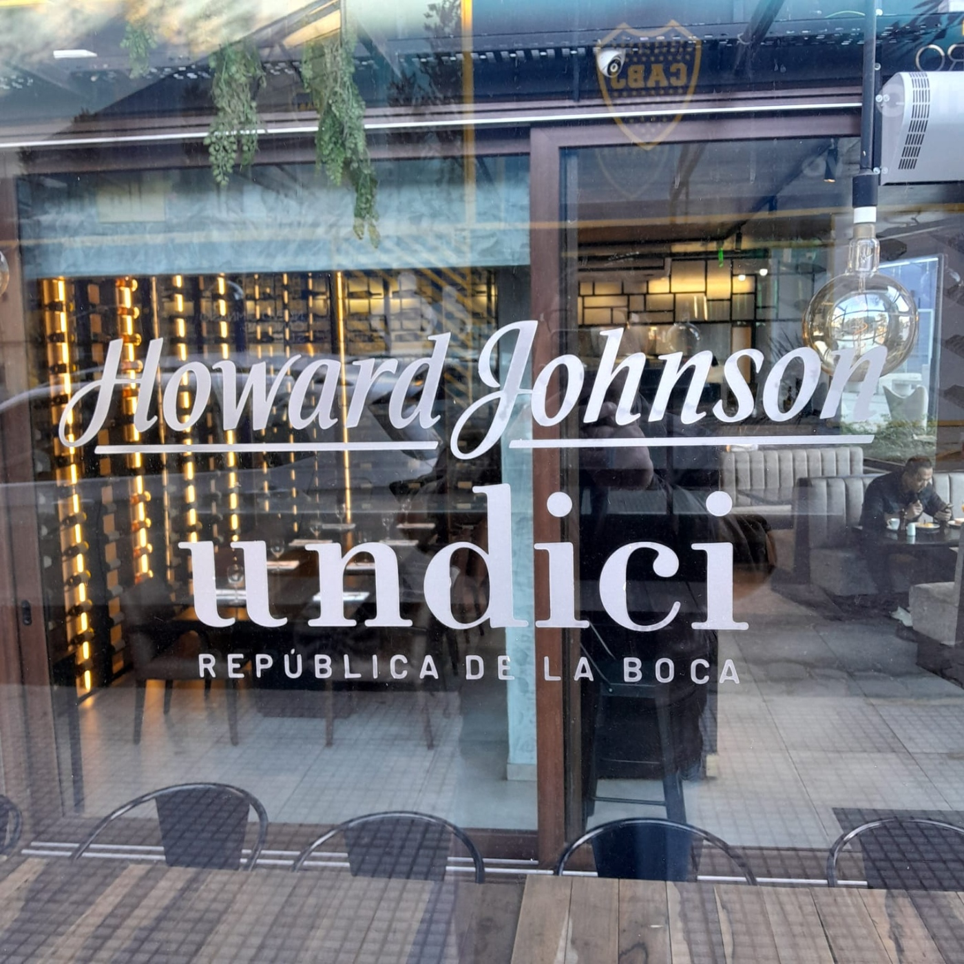 Gabriel Impallari (Gerente General del hotel Howard Johnson Undici República de La Boca) La Picadita de los Sábados