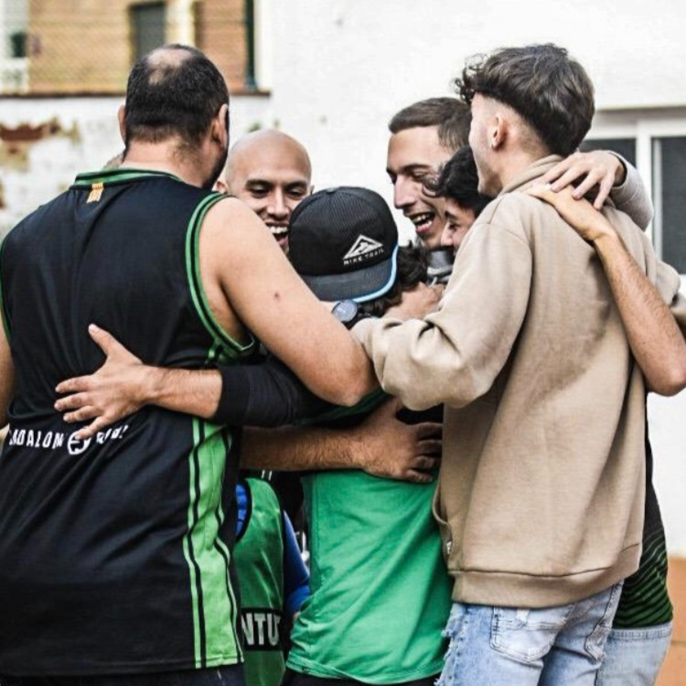 Sobre La Bocina
