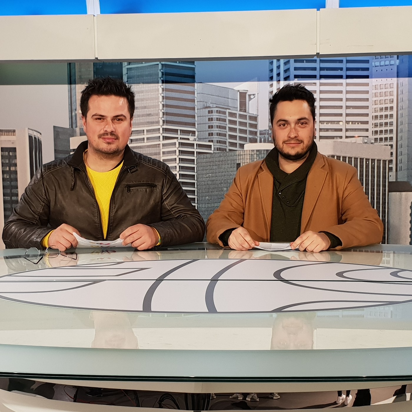 Las Noticias de los 2