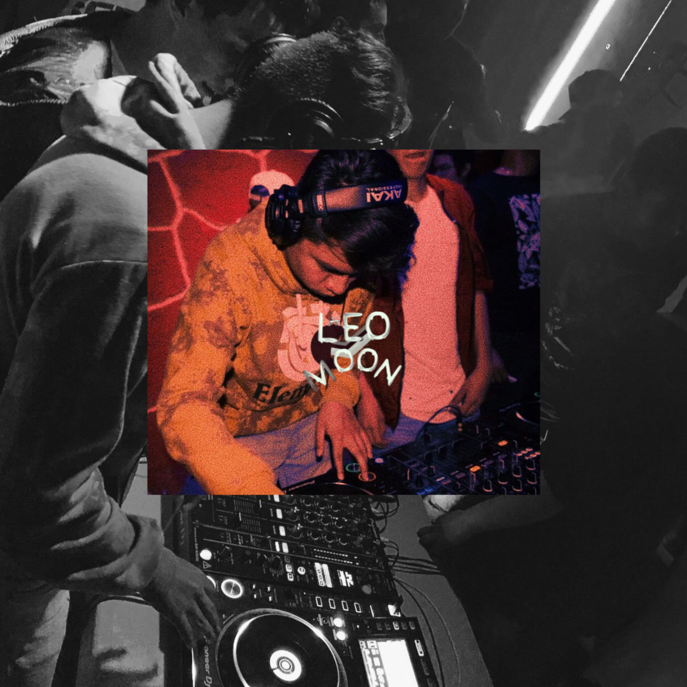 LEO MOON Party