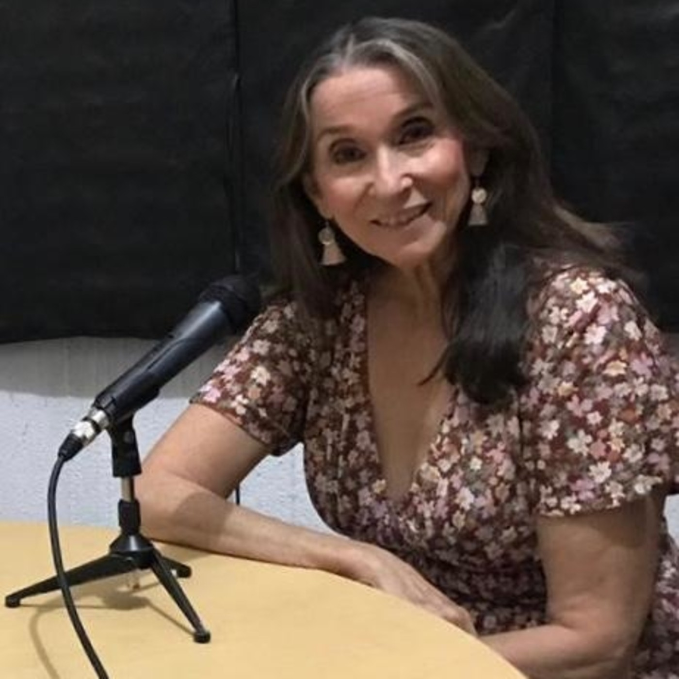 A las 9 con Usted... con Yolanda Zamora