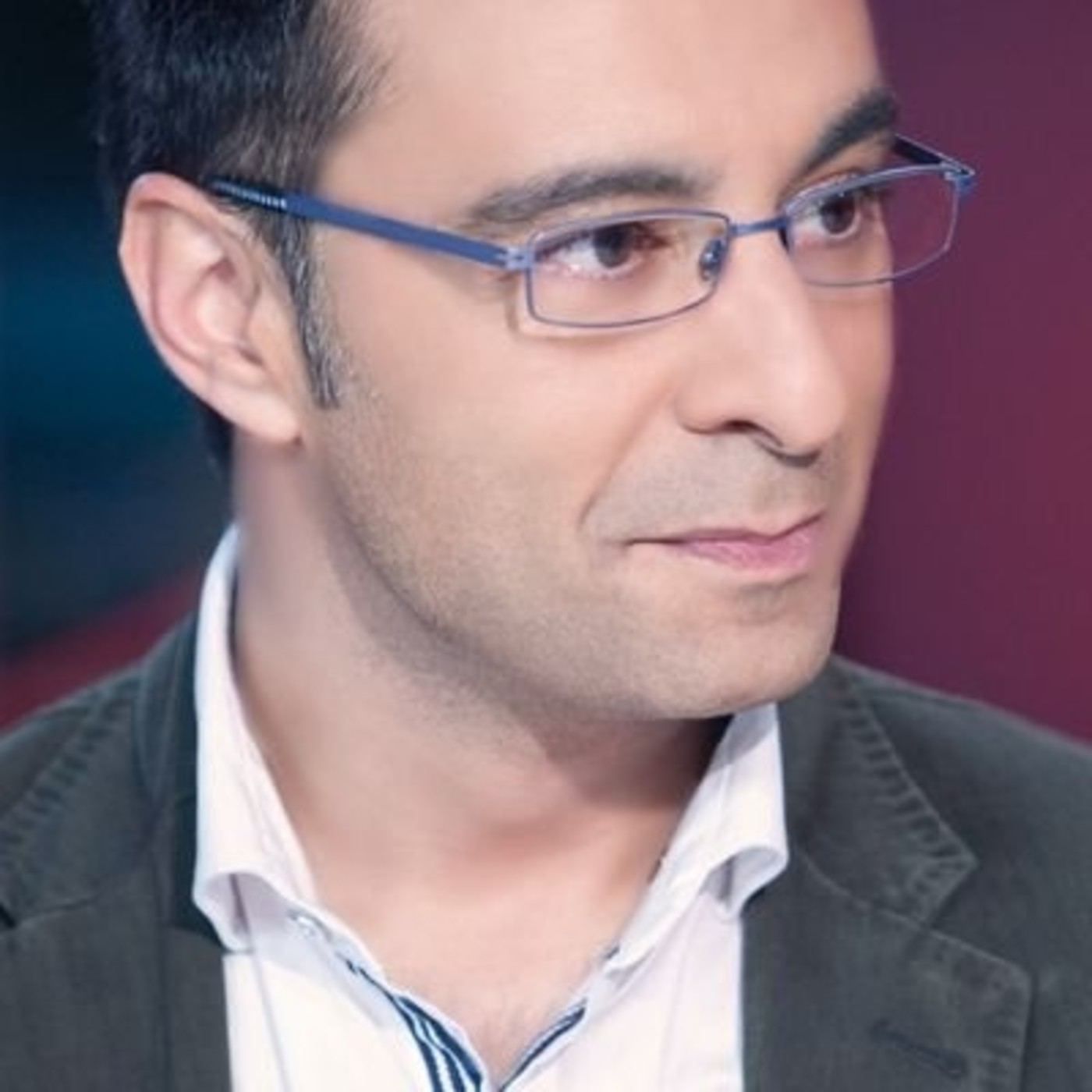 Entrevista con el consultor político Julio César H