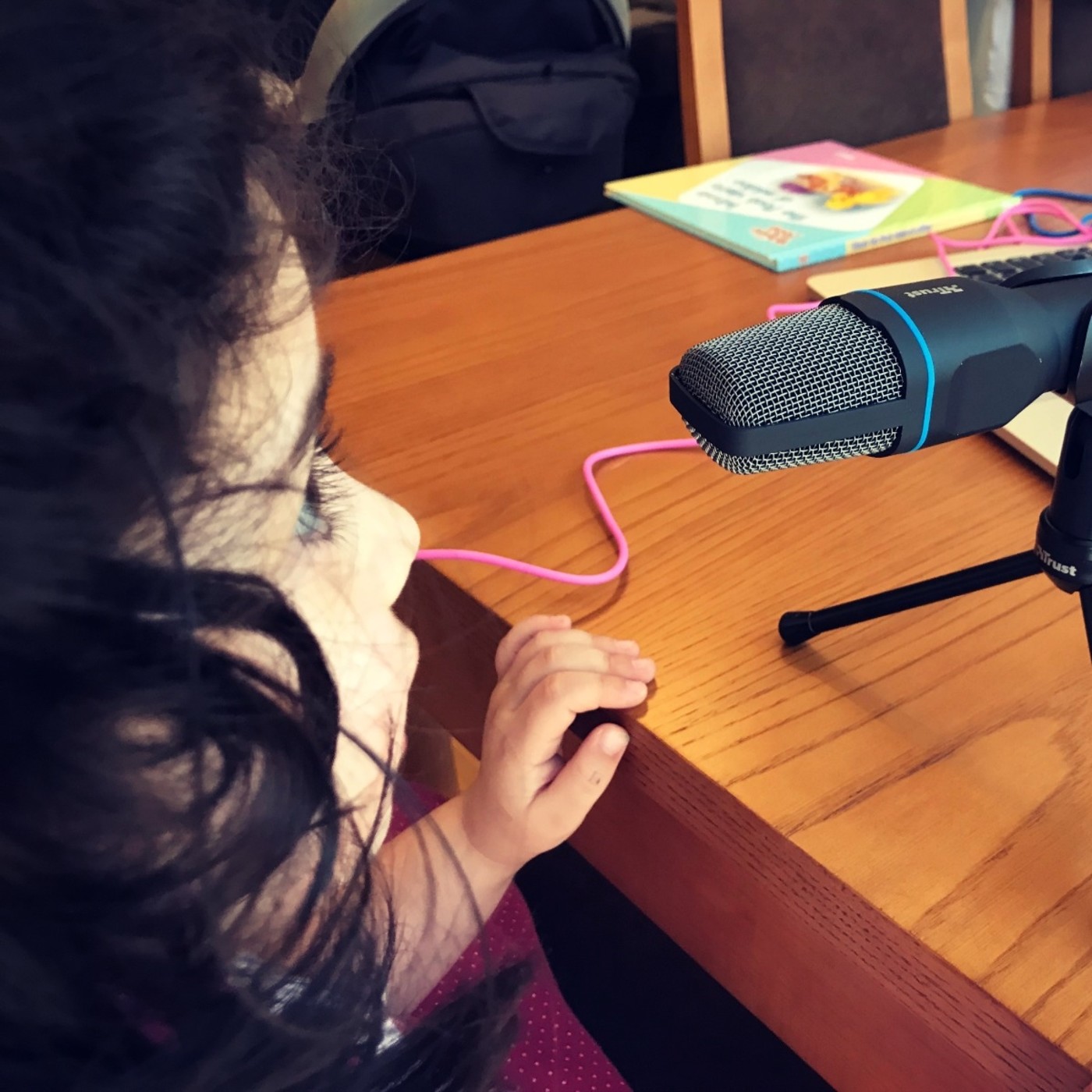 Cuentos y pelis para niñas y niños