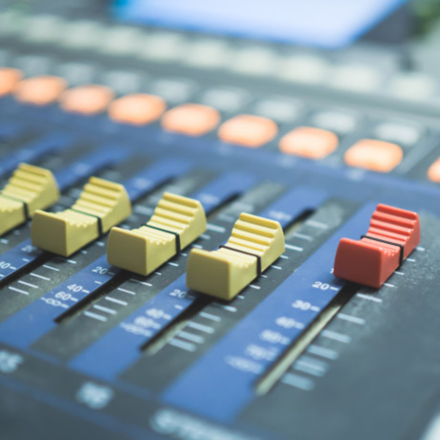 RADIO HORA. Nov 2018-Jun 2020  (Radio SOL)